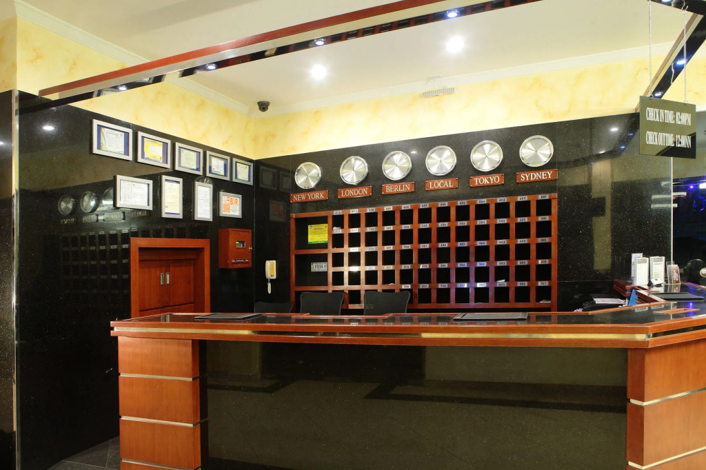 Queens Hotel Angeles City