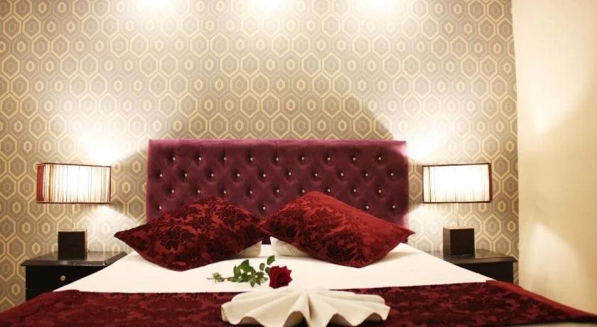 Life Hotel