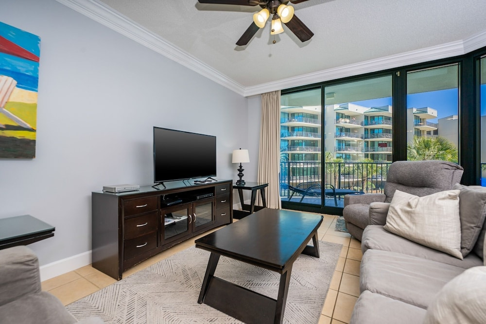 Phoenix On The Bay 1212 2 Bedroom Condo