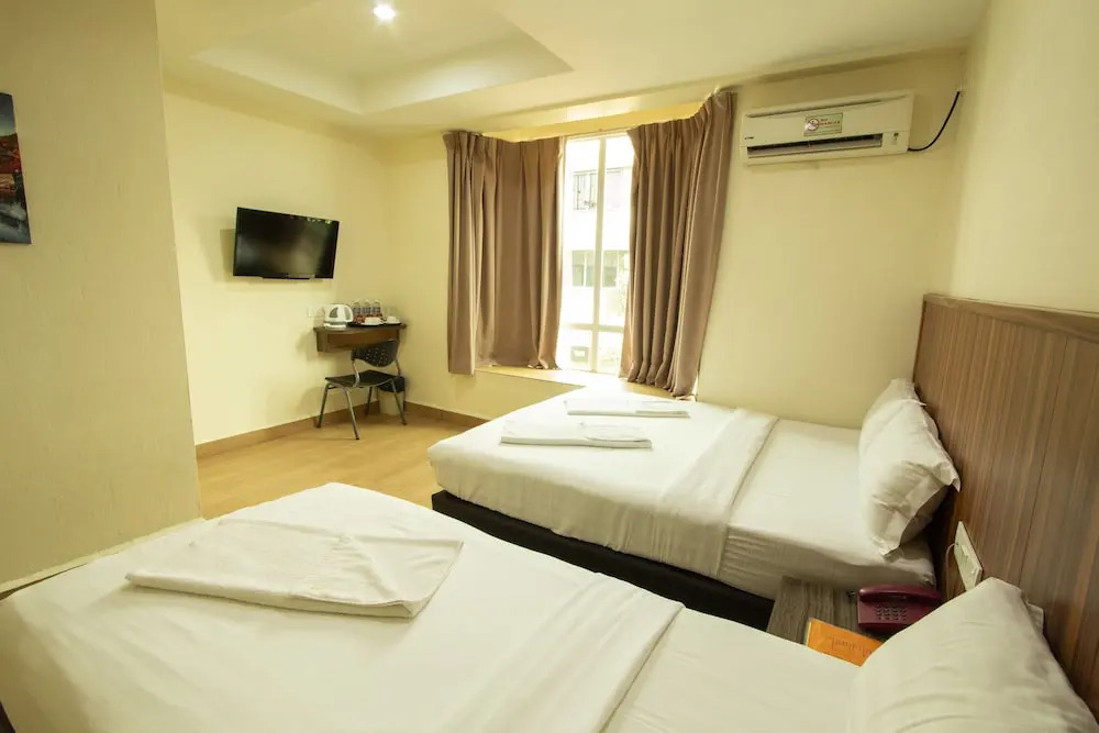 Expo Hotel