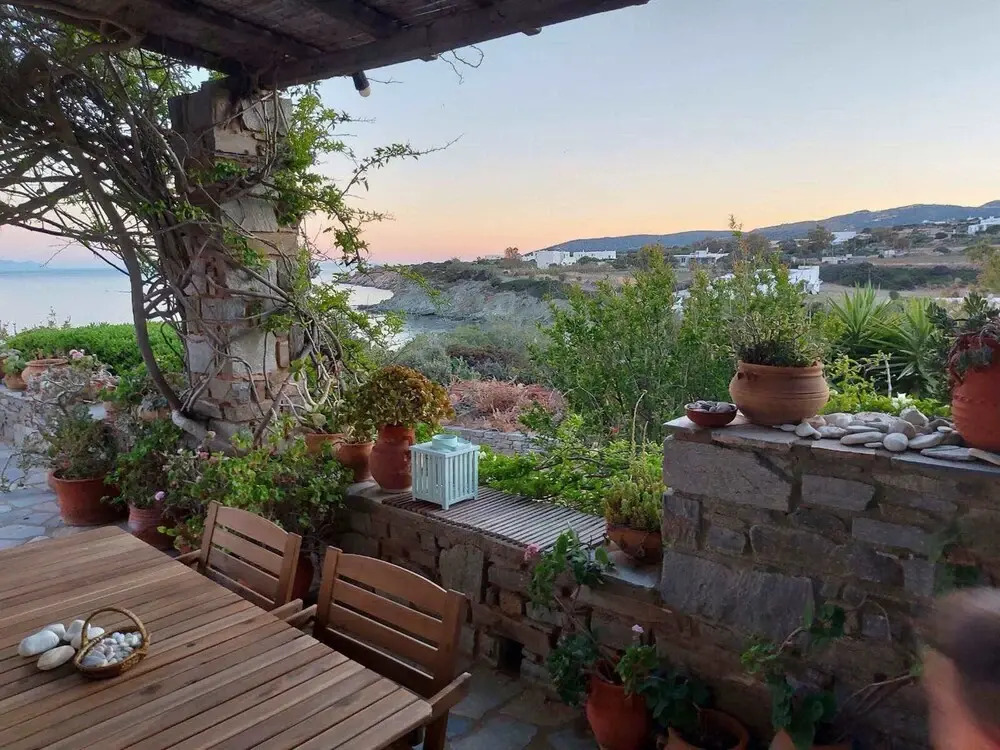 Sophia Villa Paros - Beachfront Villa at Lolantonis