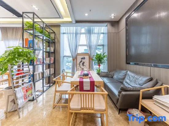 Donghui Yunju Hotel (Yichang Yiling Wanda Plaza)