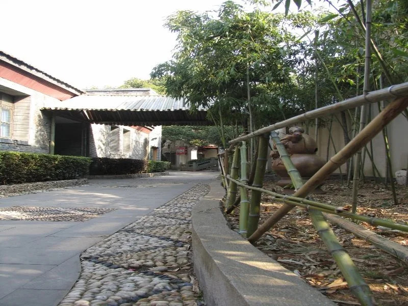 Scholar Tree and Riverside Boutique Hotel