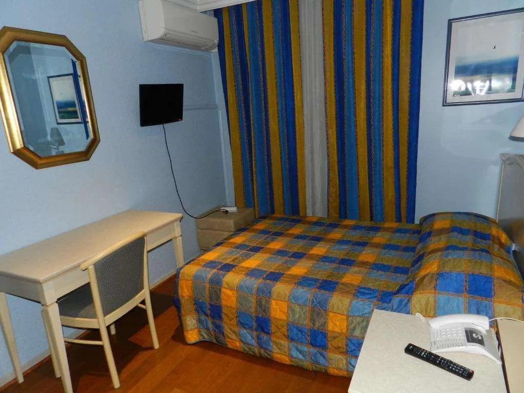 Antares hostel