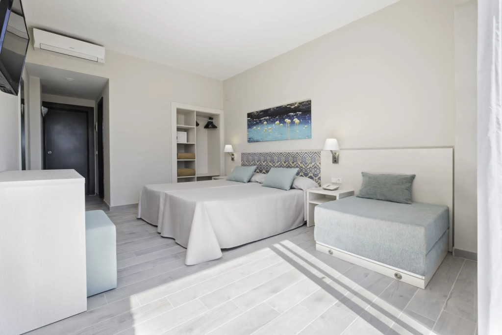 azuLine Hotel Llevant