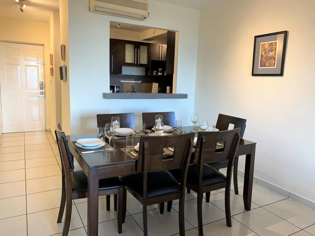 Luxury Modrn Apartment, w/amazing view, 3BR,Escalon,Exclus,Secur