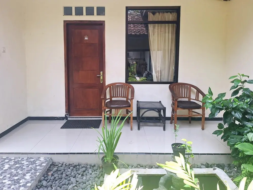 RedDoorz near Stadion Semeru Lumajang Jawa Timur
