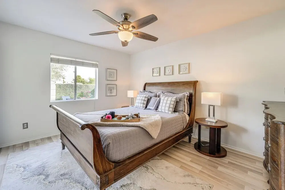 Furnished Patio, Pool Access! Scottsdale Retreat