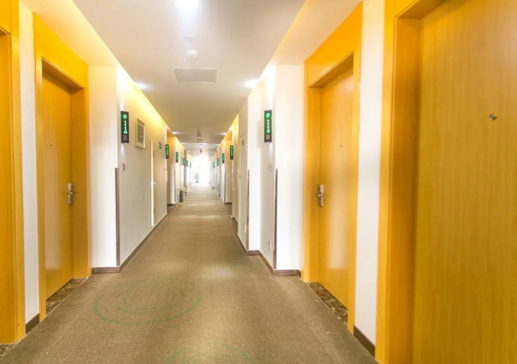 GreenTree Inn Suzhou Tai Lake Xukou Town Government Express Hotel