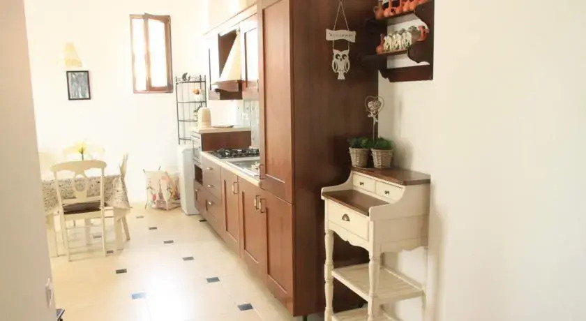 Leolina Apartments