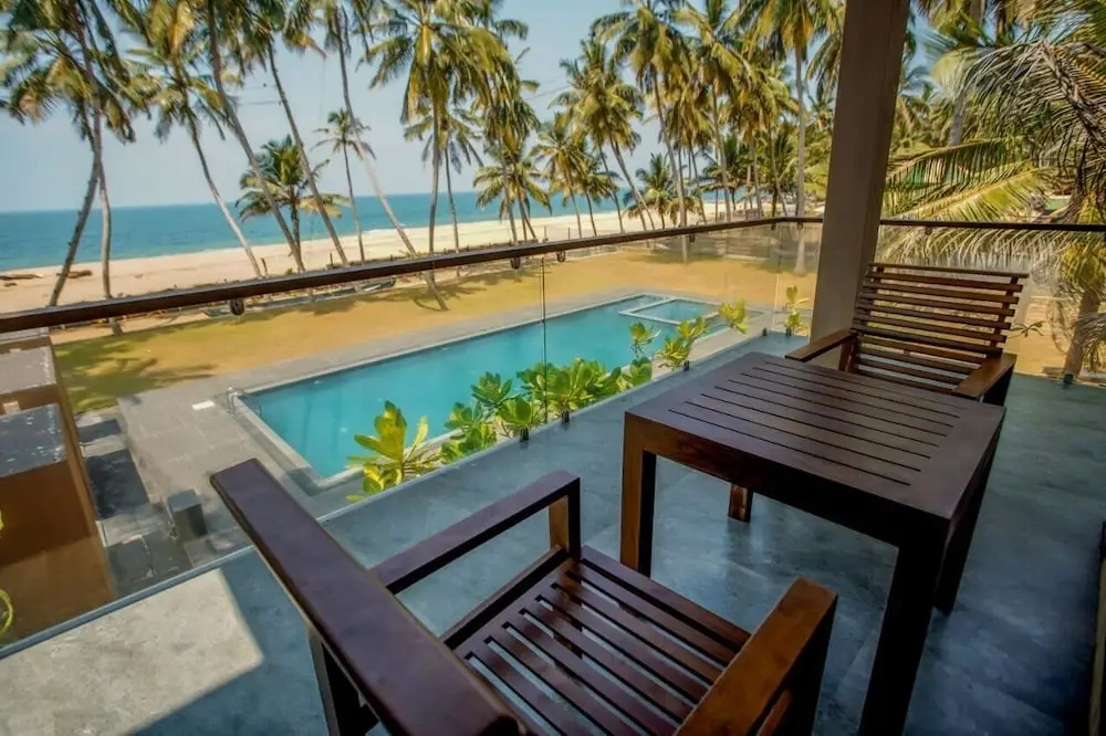 SOLUNA BEACH RESORT