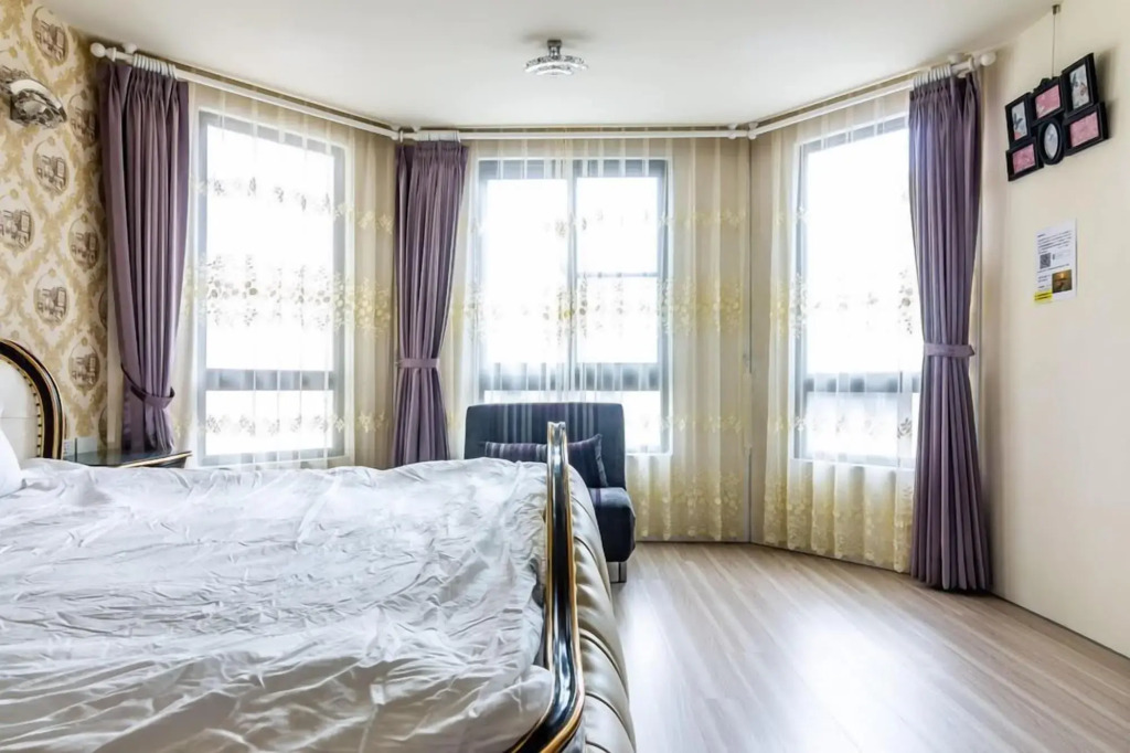 Lucent Bed & Breakfast