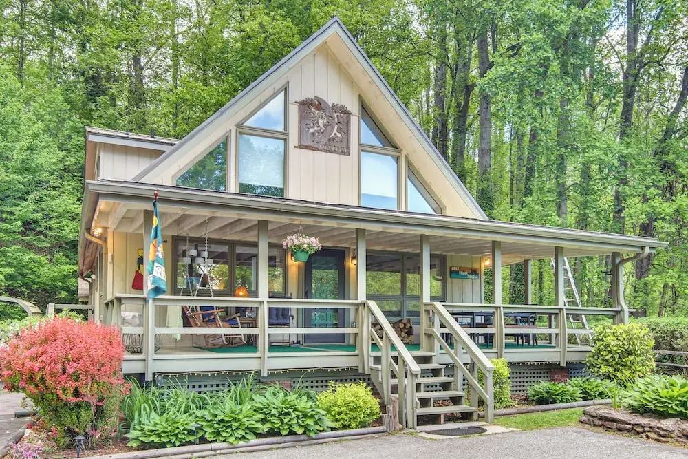 Family Friendly! Mtn Getaway in Maggie Valley