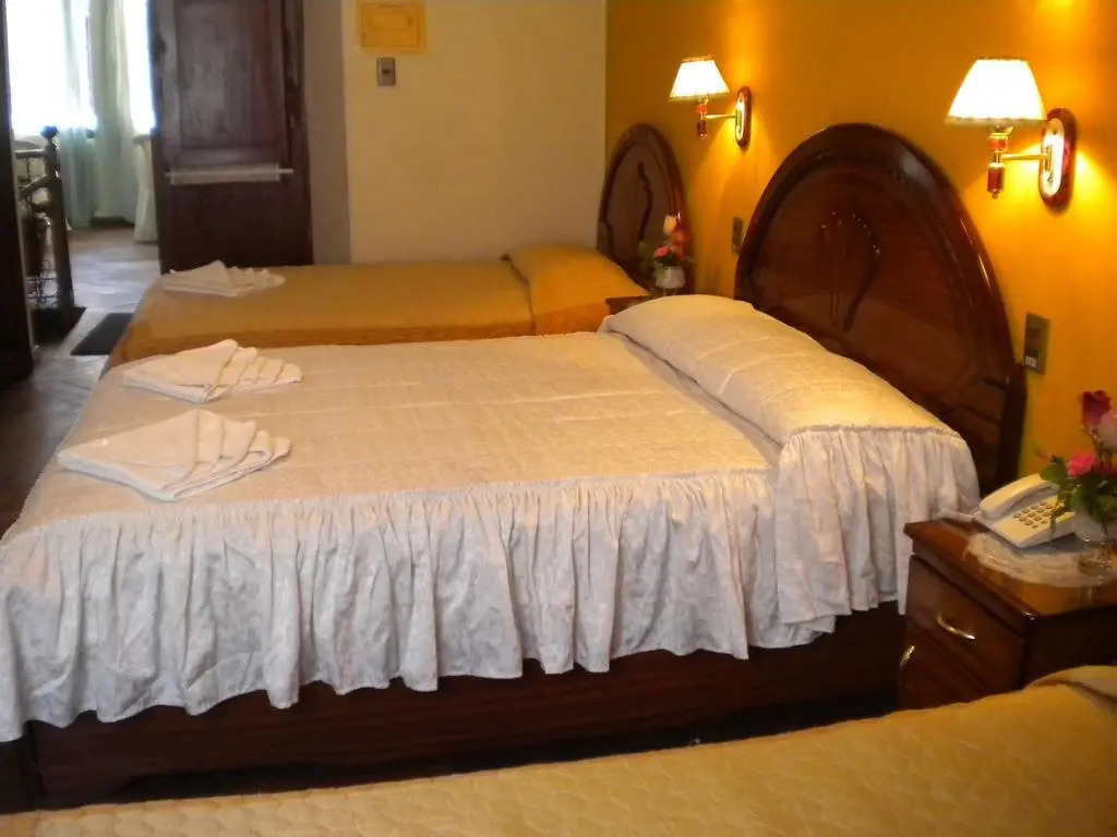 Las Torres Hostal