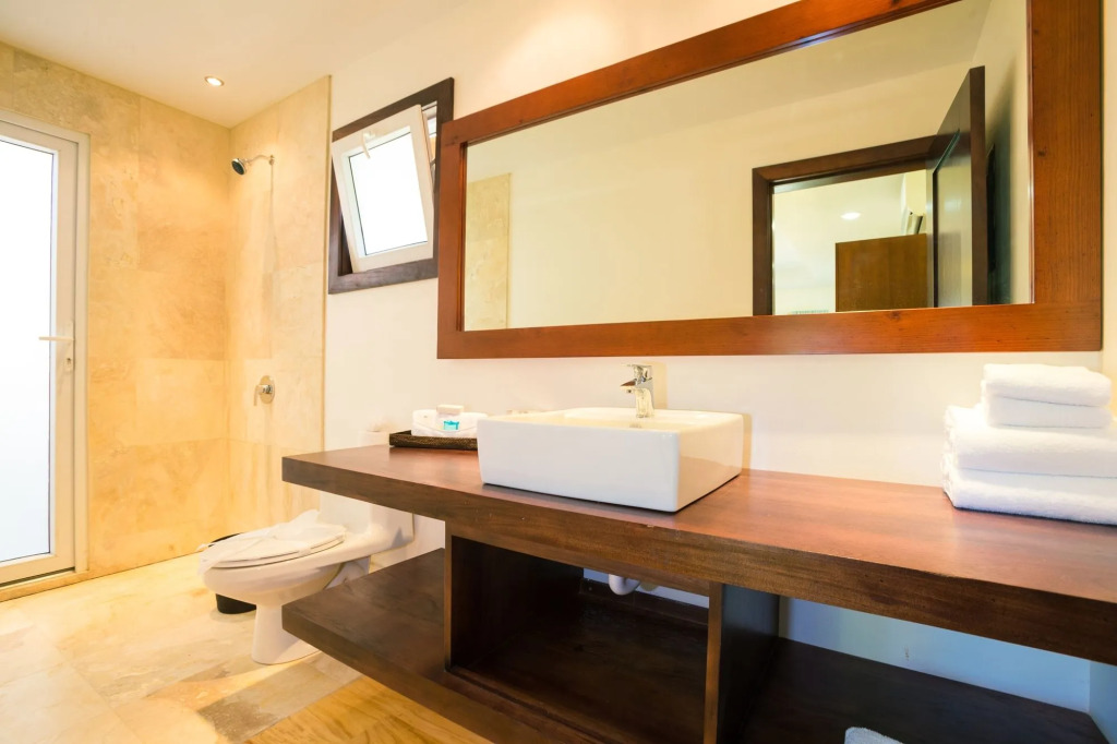Kimpton Grand Roatan Resort and Spa by IHG