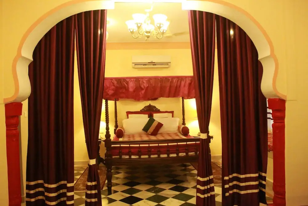V Resorts Rajmahal Orchha