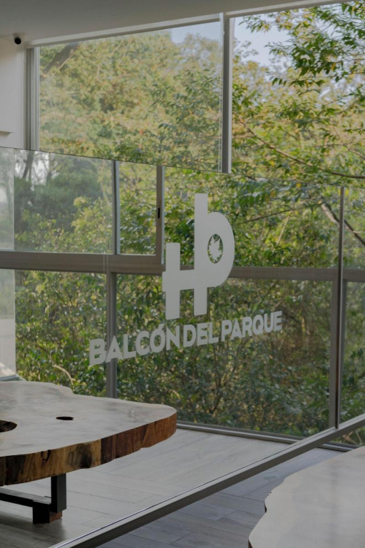 Hotel Balcón del Parque