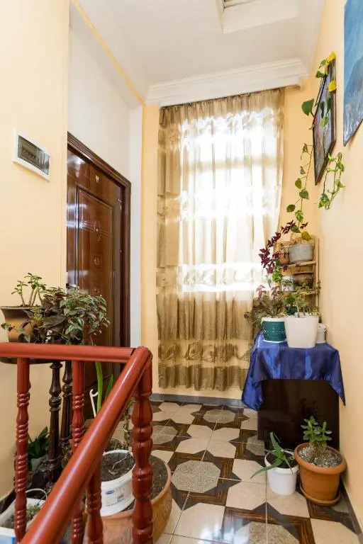 Gis Guest House