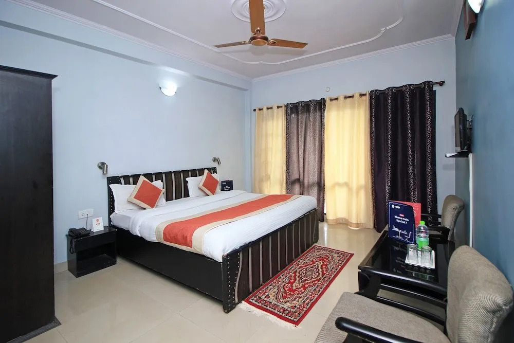 OYO 4109 Hotel Traveller Inn
