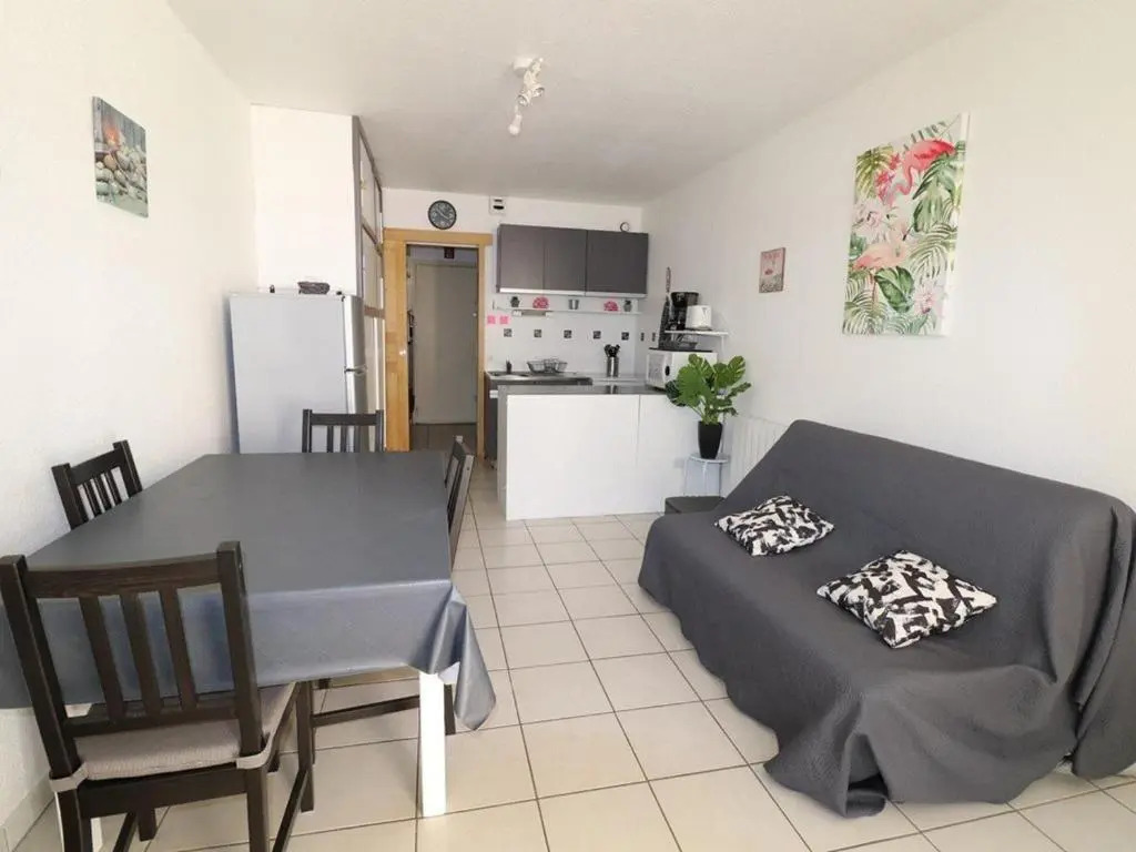 Appartement Le Grau-du-Roi, 1 pièce, 4 personnes - FR-1-307-118