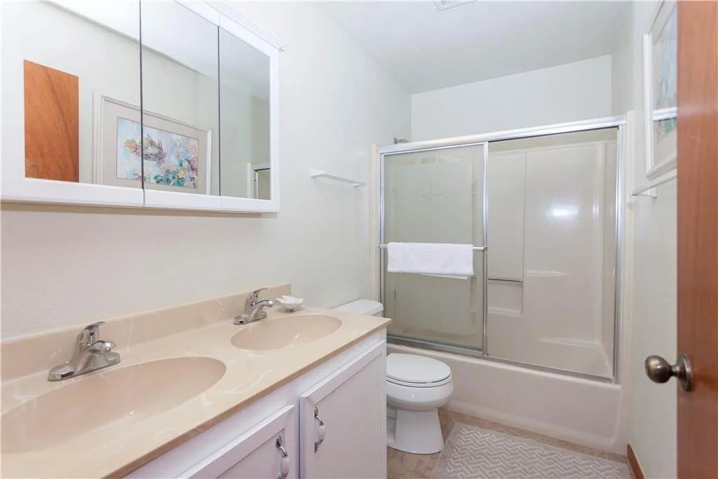 Beachwalk House - Three Bedroom Home