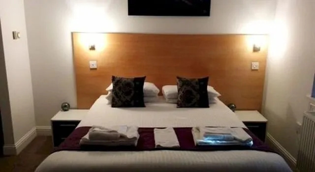 The New Dundee Carlton Hotel
