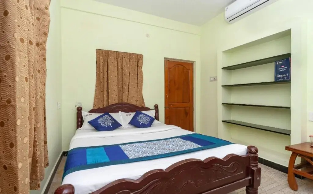 Sri Karuna Residency By OYO Rooms