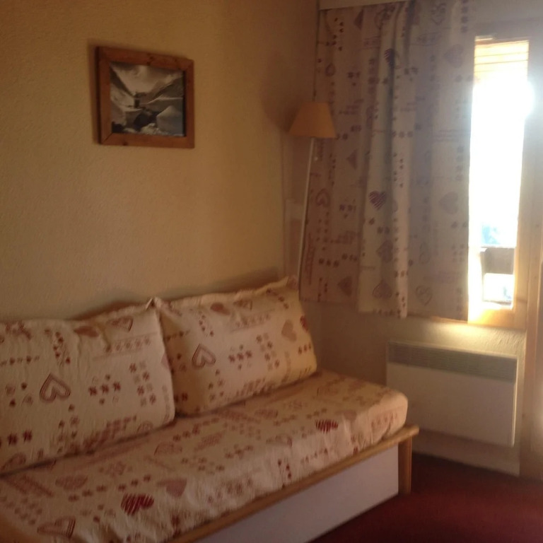 Belle Plagne 3 Room Apartment on the Slopes for 7 People of 45 mÂ² Lc713