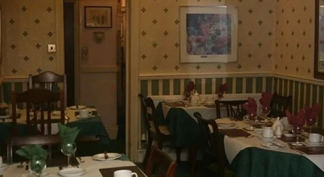 The Knoll Guesthouse