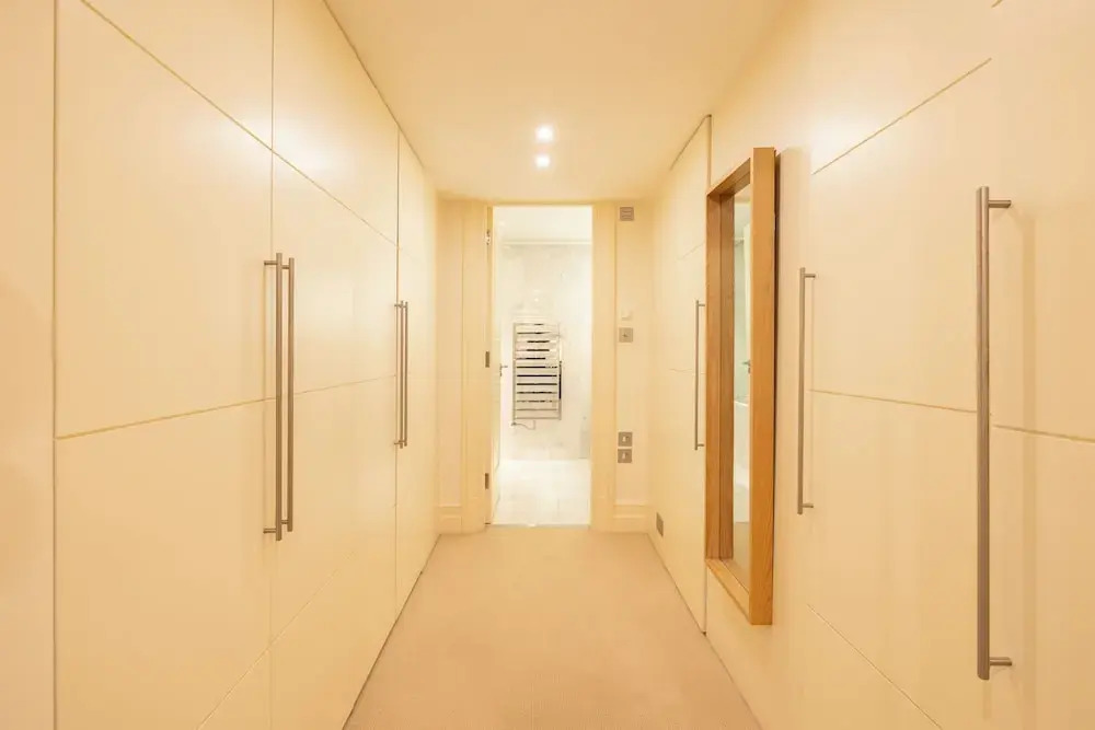Paddington 7-bed 13-guest Massive House W/patio