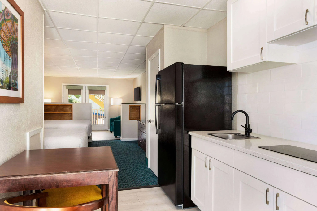 Days Inn by Wyndham Ocean City Oceanfront