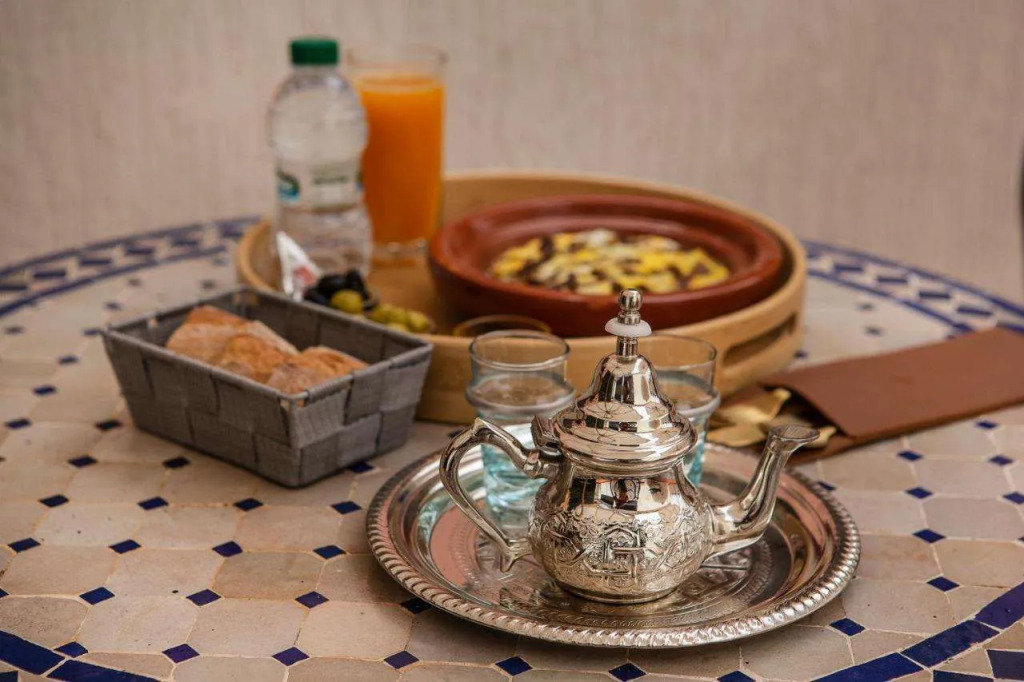 Riad Douirtna