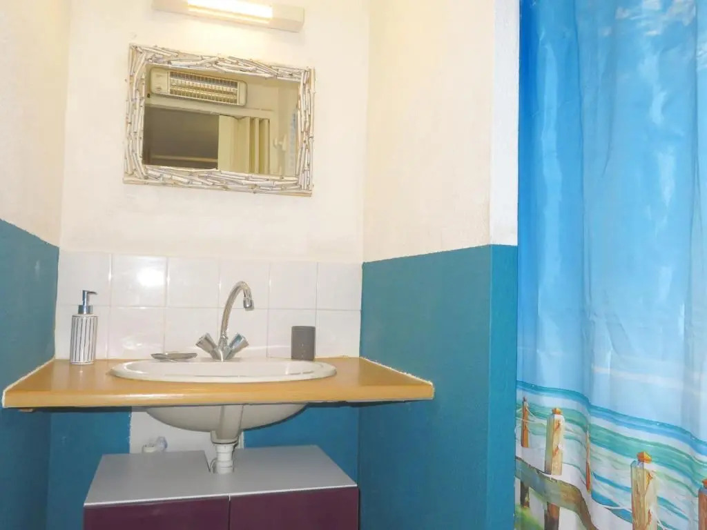 Appartement Sète, 2 pièces, 6 personnes - FR-1-338-401