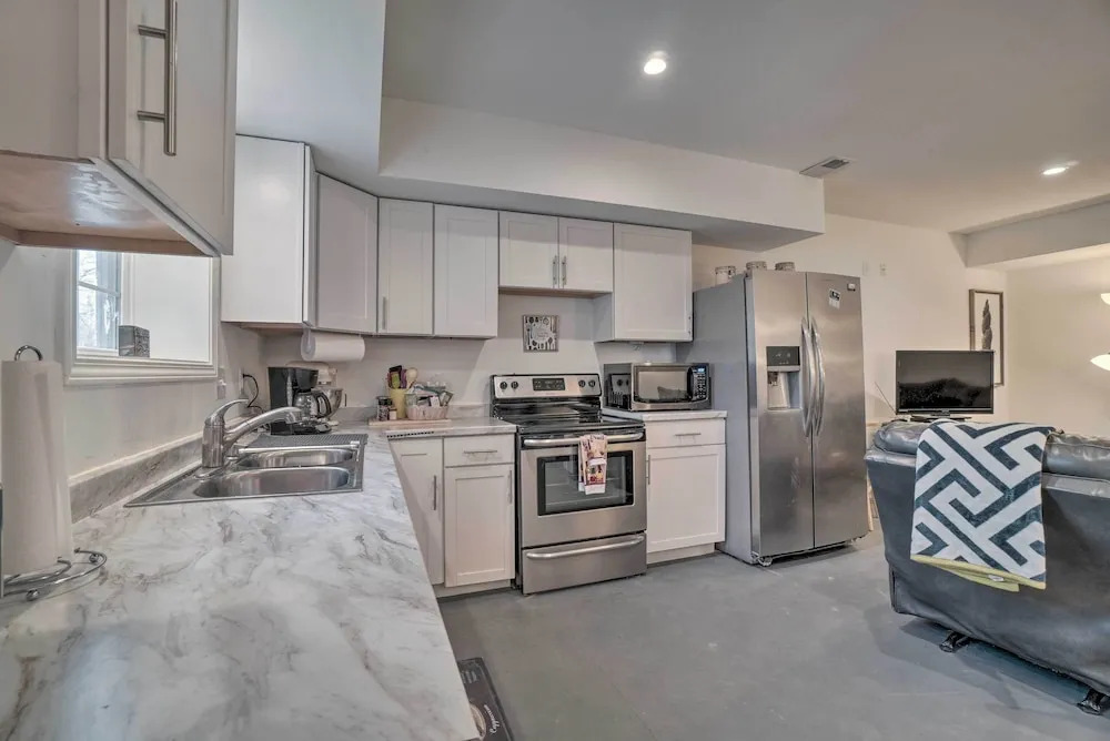 Nashville Area Apartment: 12 Mi to Downtown!