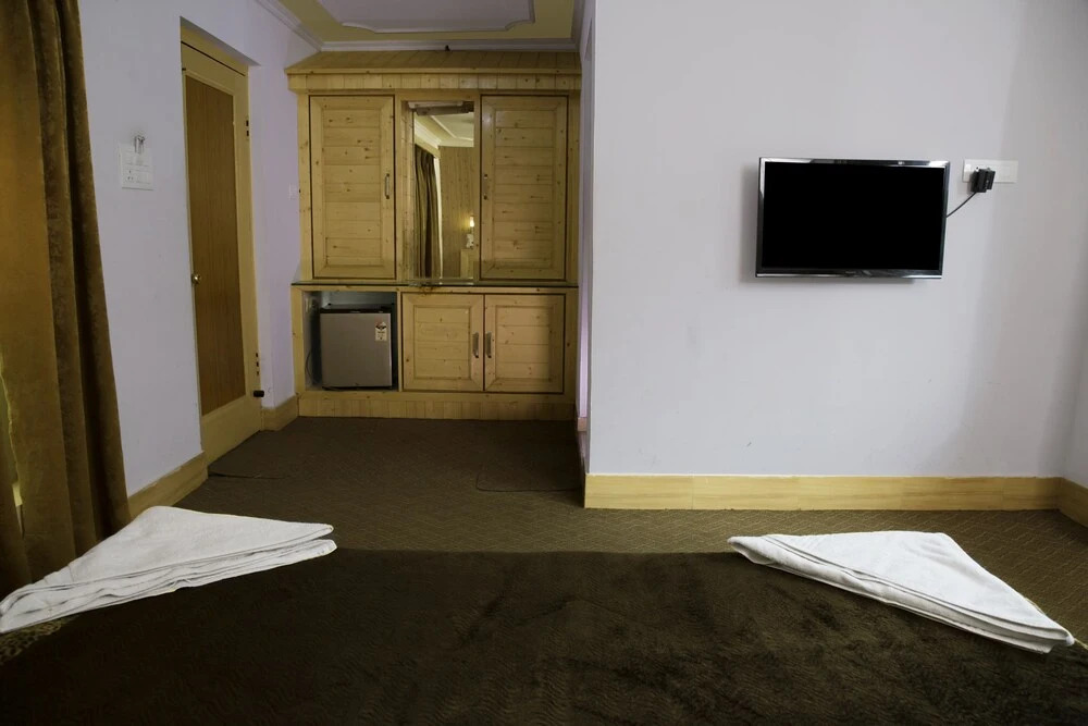 Hotel Baisaran Pahalgam