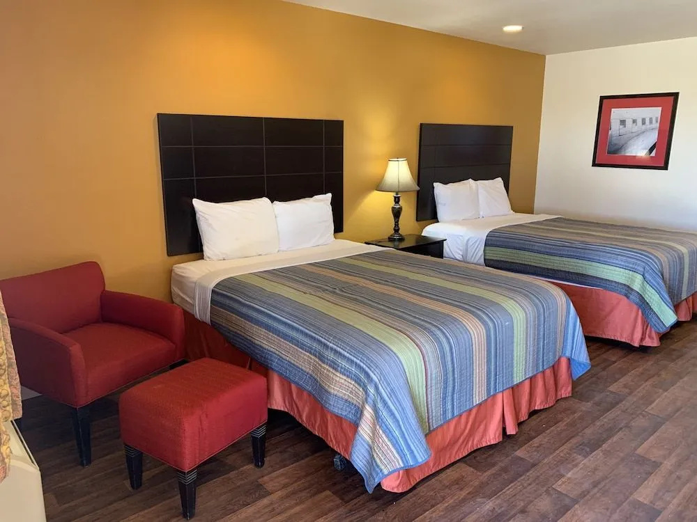 Kenedy Country Inn