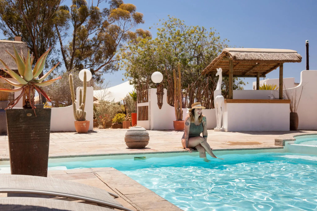 Inverdoorn Game Reserve Lodge