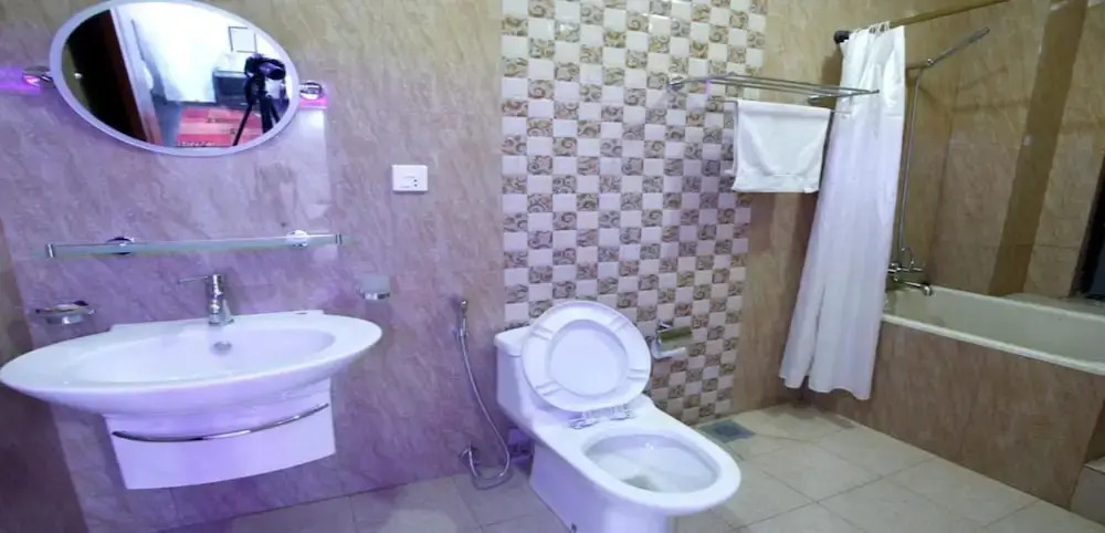 MeroStay 128 AI Hotel