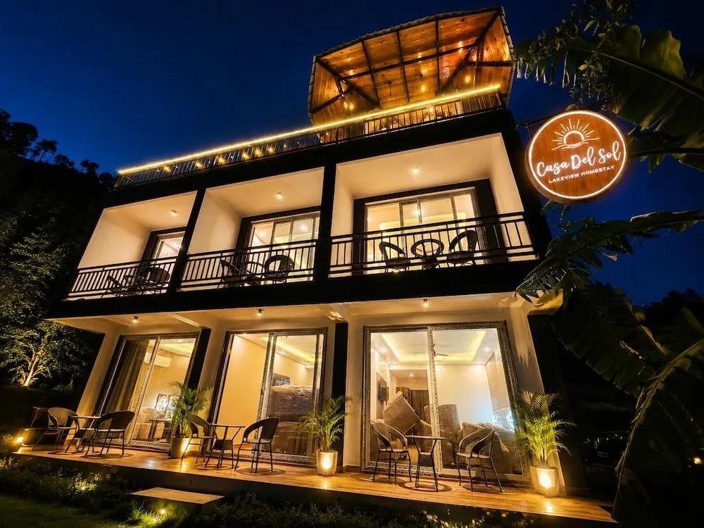 Casa Del Sol Lakeview Homestay
