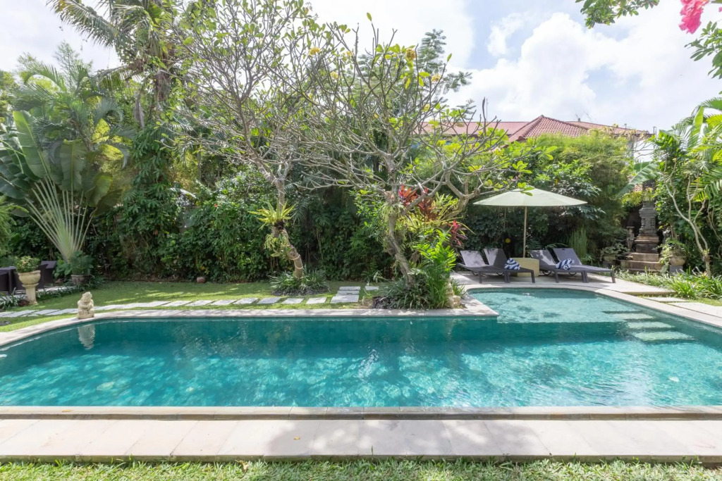 Villa Sunset-Near Seminyak Pool Free Airport Xfer