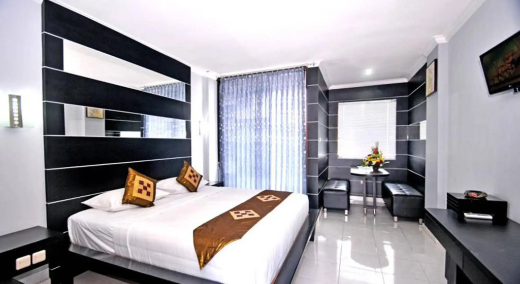 Arya Hotel & Spa