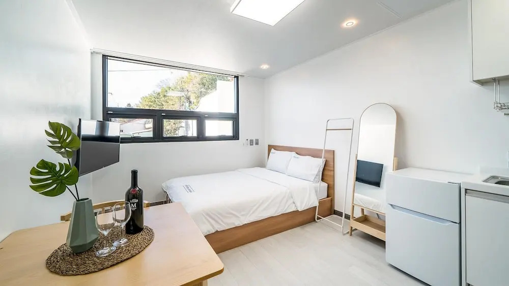 Yeosu Nangmanstay pension