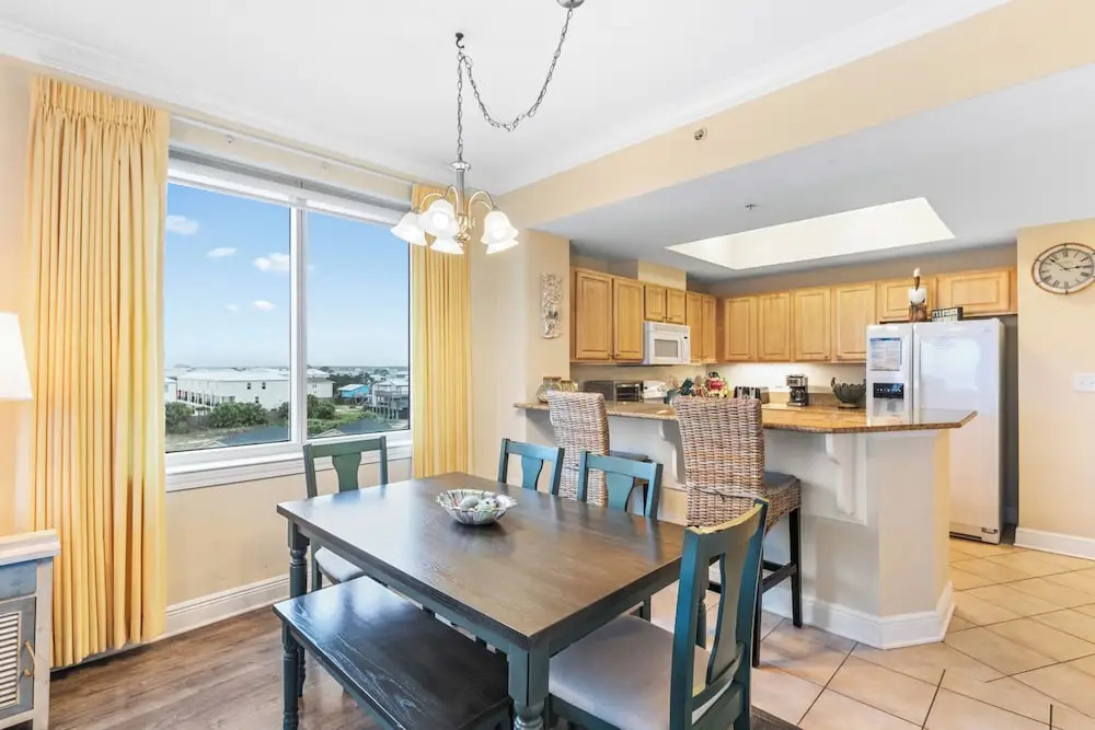 Crystal Tower 409