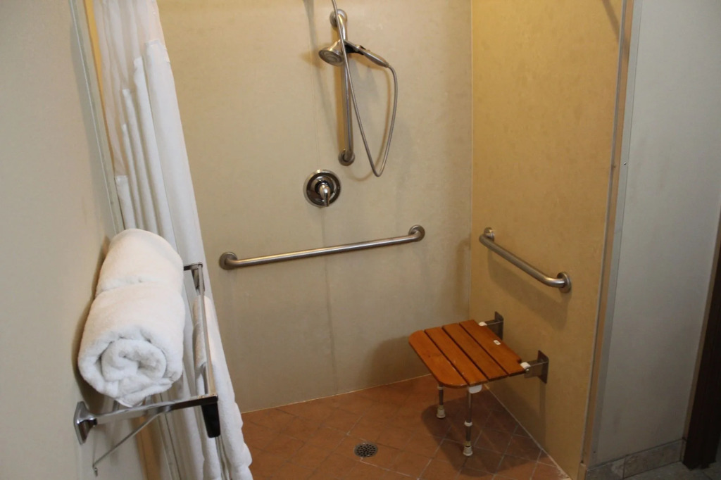 Holiday Inn Express Hotel & Suites Sedalia by IHG