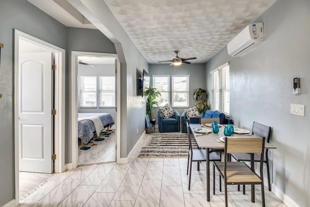 Central Daytona Beach Apt < 1 Mi To Beach St!