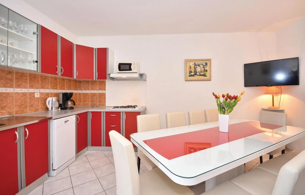 Awesome Home in Lokva Rogoznica With Wifi and 4 Bedrooms