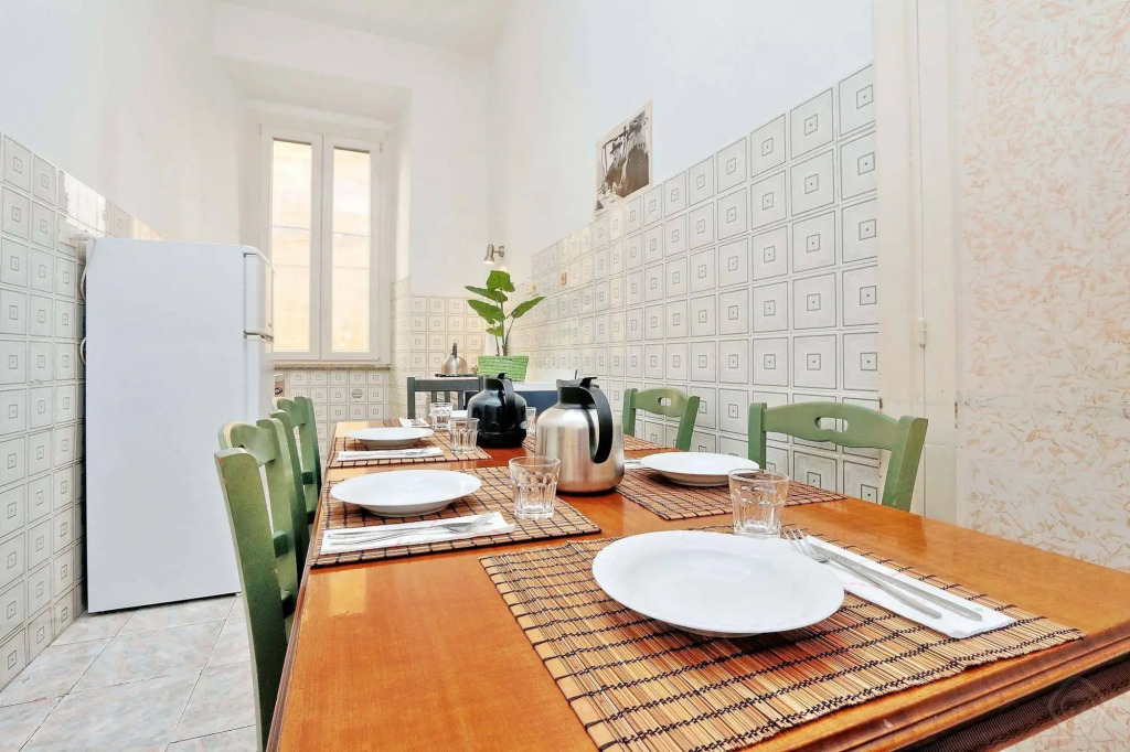 Coloseum apartments - Roman Forum area