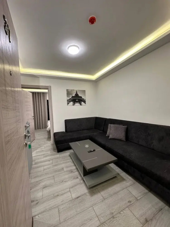 Privet Apartment 37 for Three Near Downtown Kh&sh