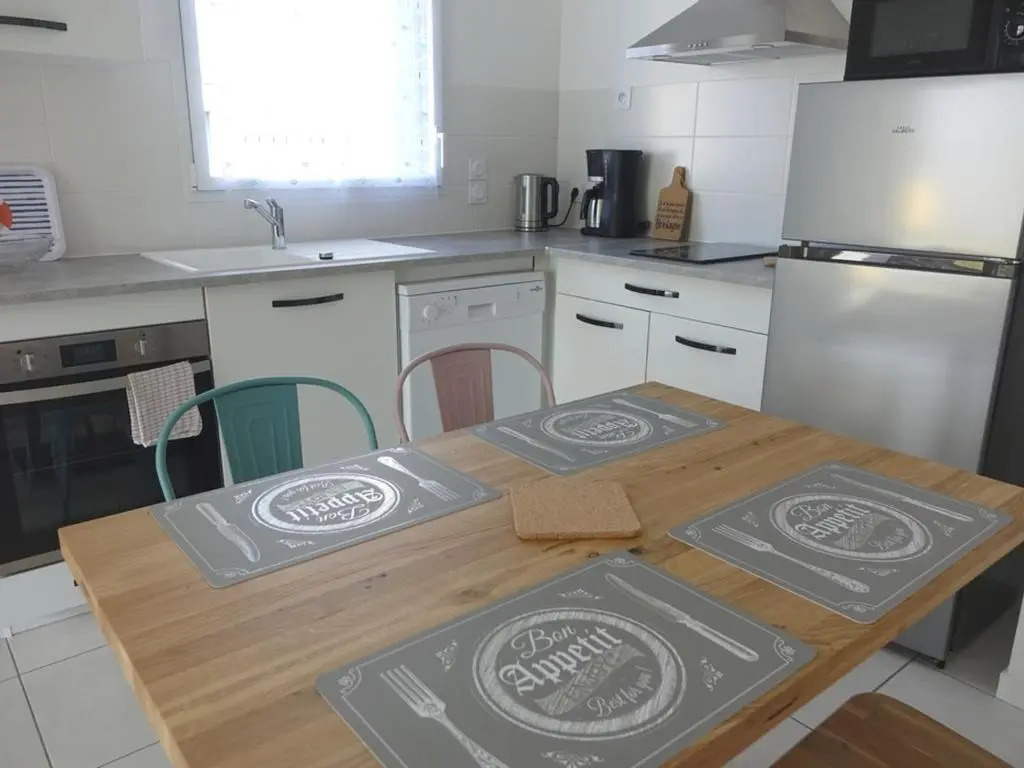 Appartement Sarzeau, 2 pièces, 4 personnes - FR-1-639-67