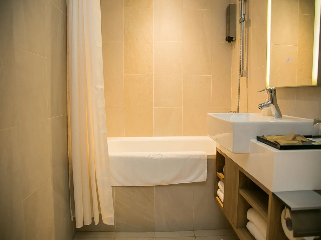 Royal Inn Taipei Nanxi - MRT Zhongshan Station